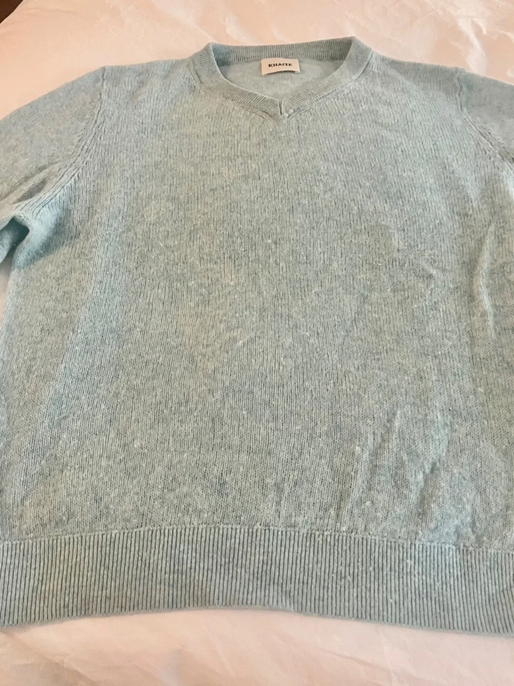 Khaite V-neck cashmere sweater - Picture 5 of 12